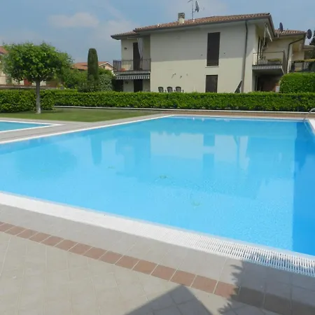 Ambra Apartment *